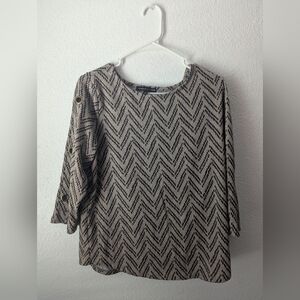 Adrienne Vittadini Black and Tan 3/4 Sleeve Chevron Top